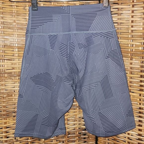 Gymshark Elevate Cycling Shorts S NIP - Picture 2 of 3